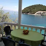 By The Sea Cove Vela Prapratna 아파트 *