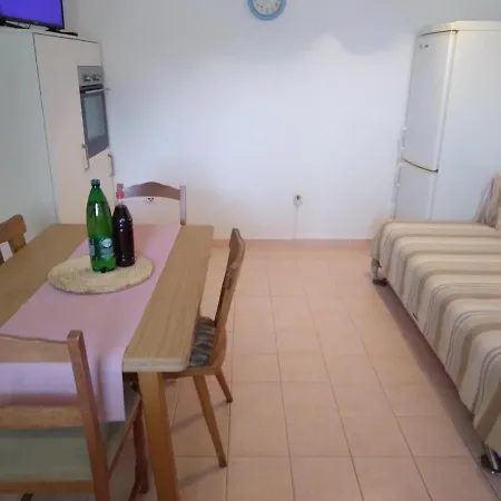 By The Sea Cove Vela Prapratna דירה