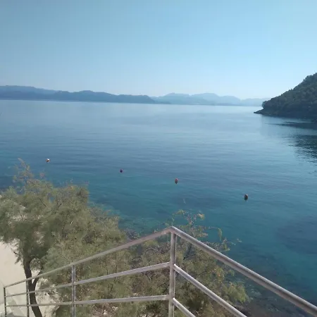 Apartman By The Sea Cove Vela Prapratna