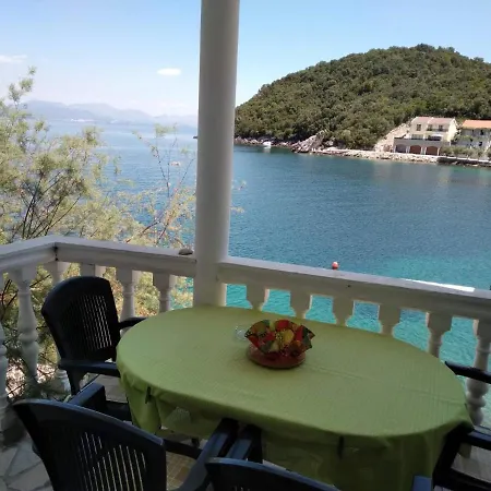 By The Sea Cove Vela Prapratna Apartman *