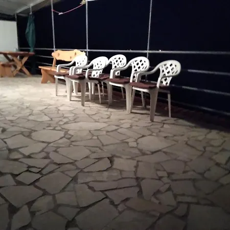 By The Sea Cove Vela Prapratna 아파트 Oskorusno