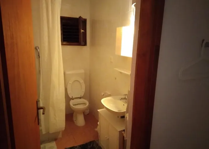 By The Sea Cove Vela Prapratna